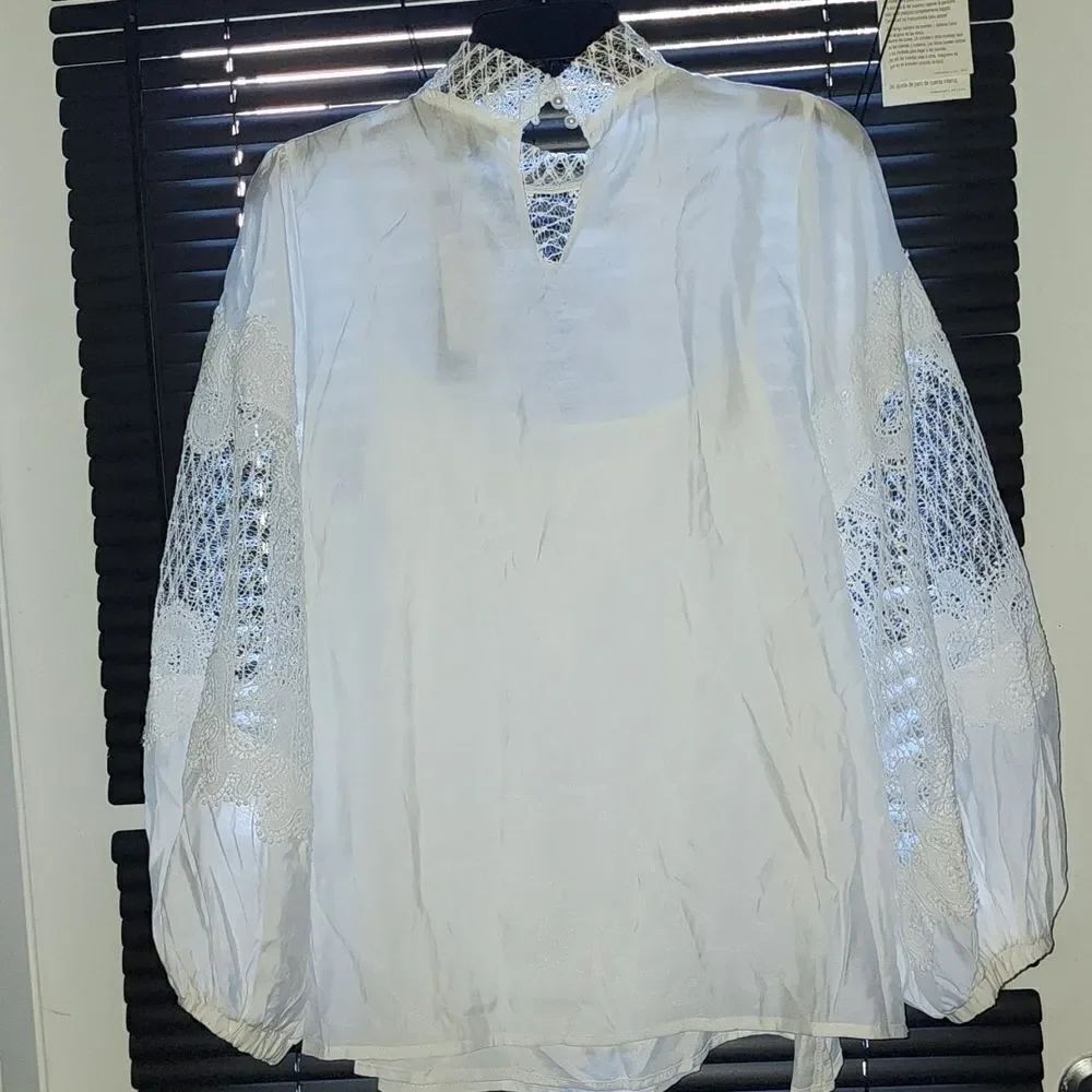 GARCIA BLOUSE - Picture 4 of 6